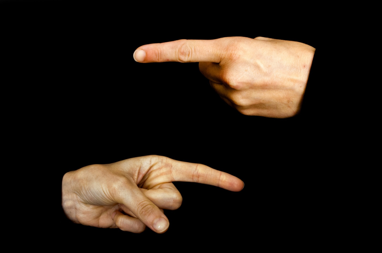 „Hand mit Zeigefinder“, fotografiert von George Hodan. Lizenz: gemeinfrei.