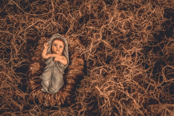 "Jesus Christus Figur", fotografiert von Jeswin Thomas. Linzen: Pexels - gemeinfrei.