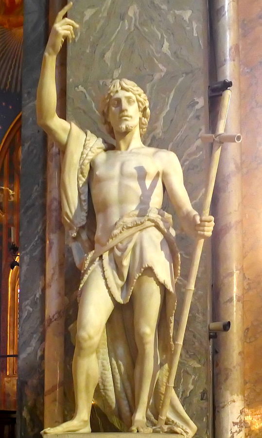 Santa Maria sopra Minerva, Rom Statue Johannes des Täufers, Peter1936F, via Wikimedia Commons